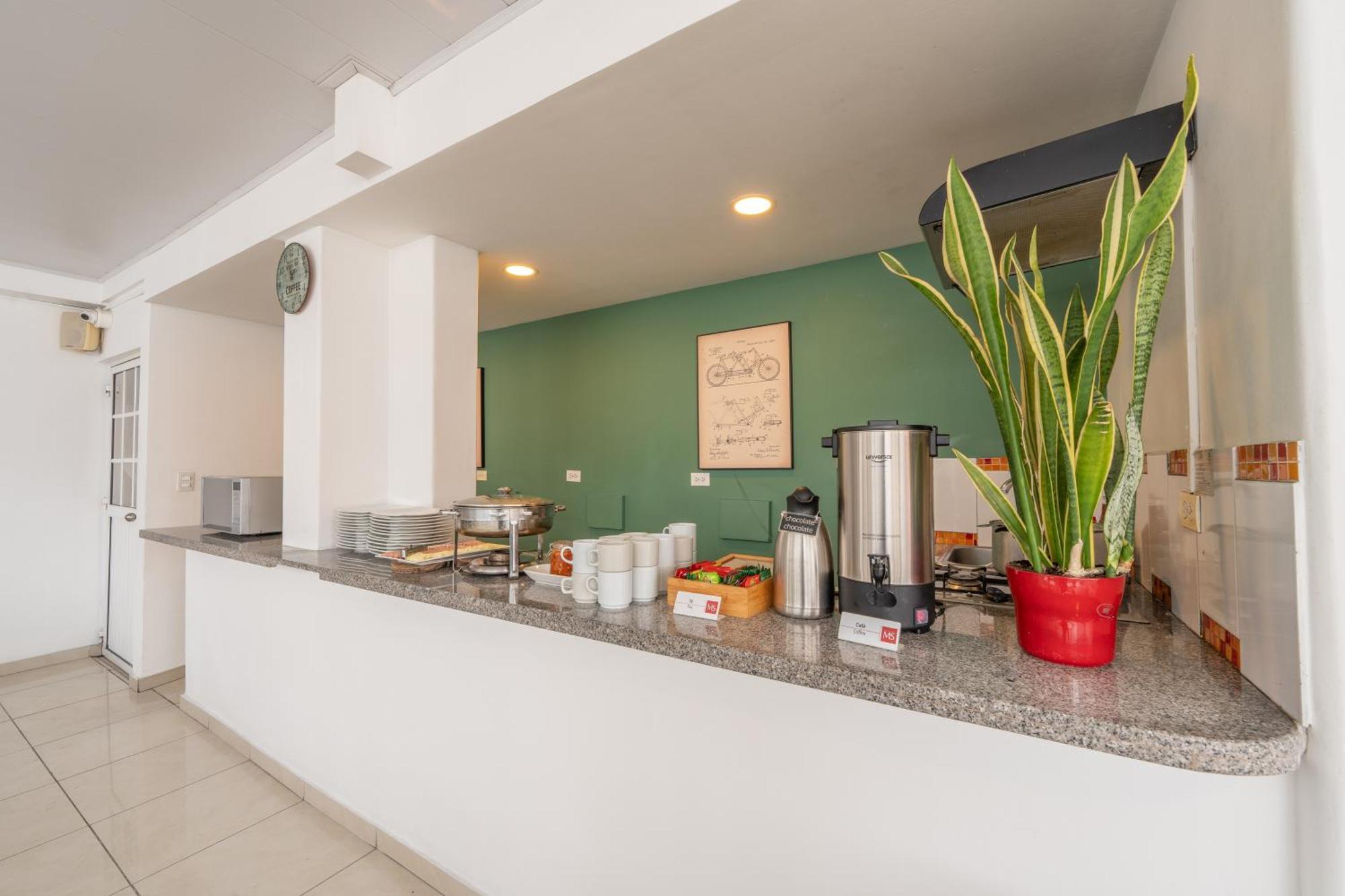 Hotel Basic Ms Centenario 3*
